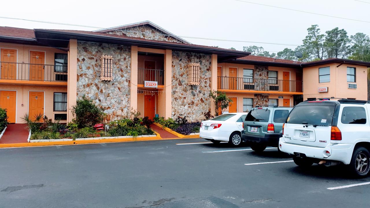 Gator Inn Кисими Екстериор снимка